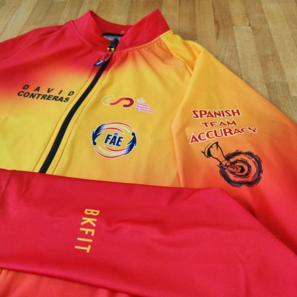 Tradición e Innovación en Ropa Deportiva: Sello BKFIT